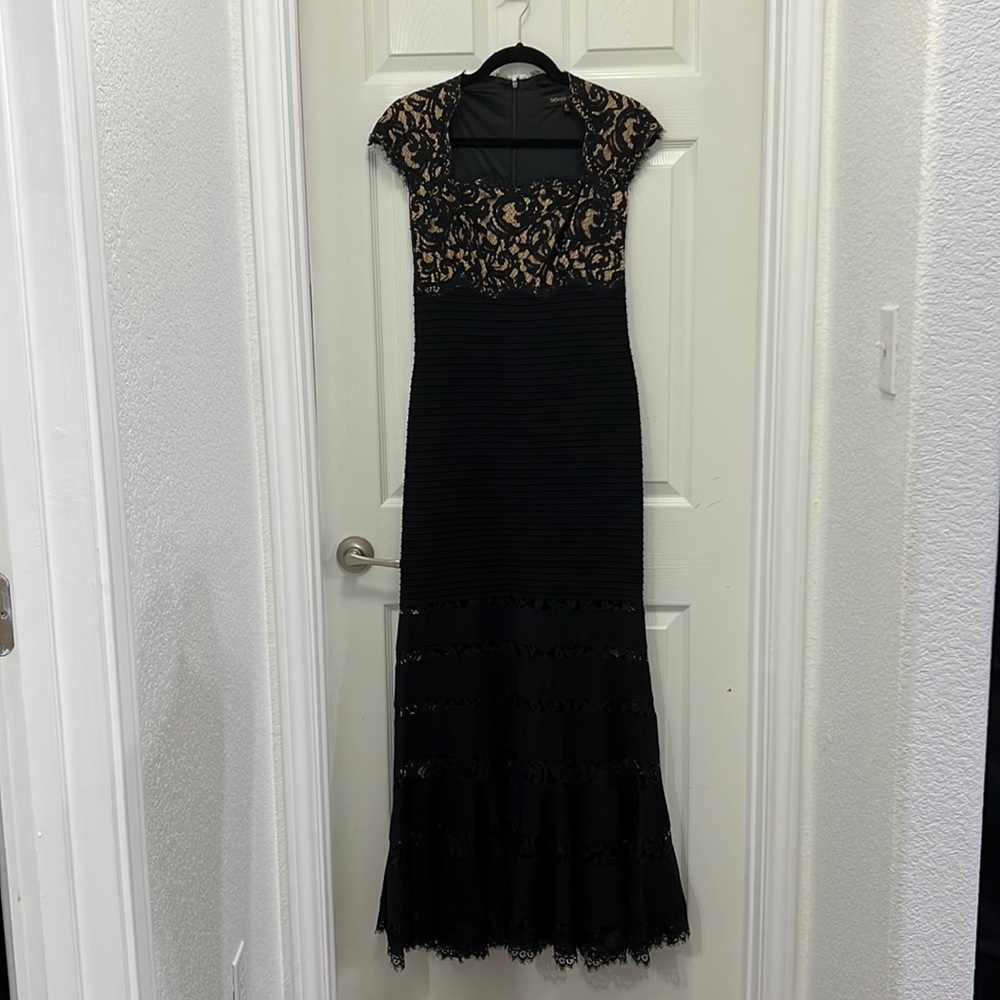 NWOT Tadashi Shoji Gown!